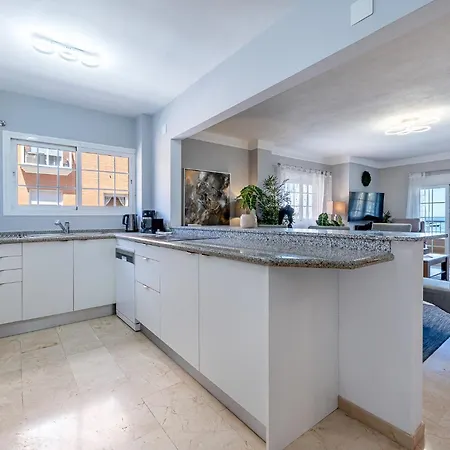 Апартаменти Front Puerto Playa Ii