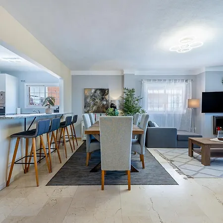 Front Puerto Playa Ii * فوينخيرولا